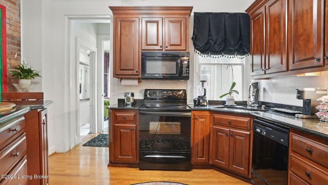 1515 S 3rd St, Louisville, KY 40208