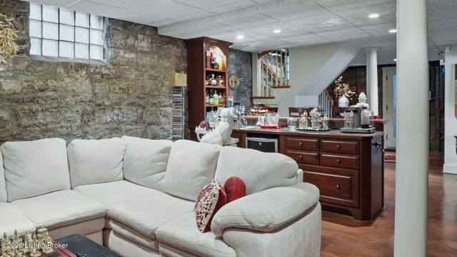 1515 S 3rd St, Louisville, KY 40208