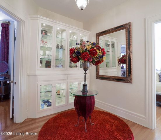 1515 S 3rd St, Louisville, KY 40208