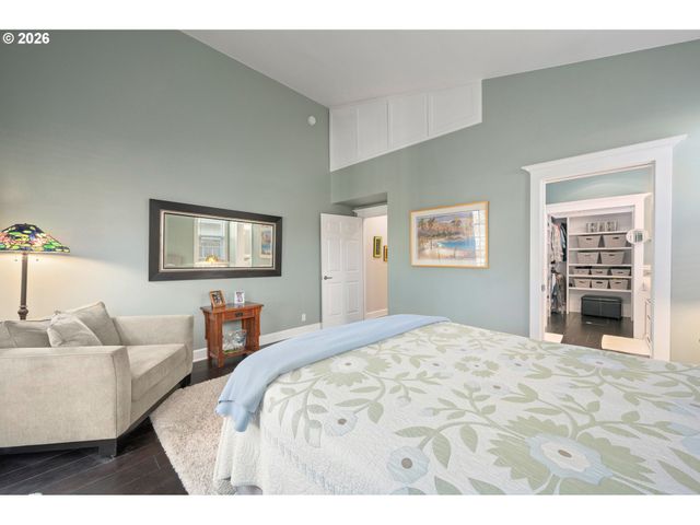 1915 HEITZMAN Way, Eugene, OR 97402