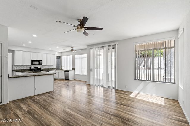 5952 W MORNING DOVE Drive, Glendale, AZ 85308