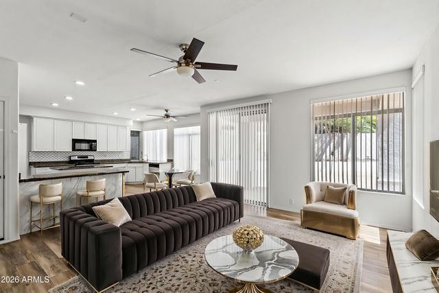 5952 W MORNING DOVE Drive, Glendale, AZ 85308