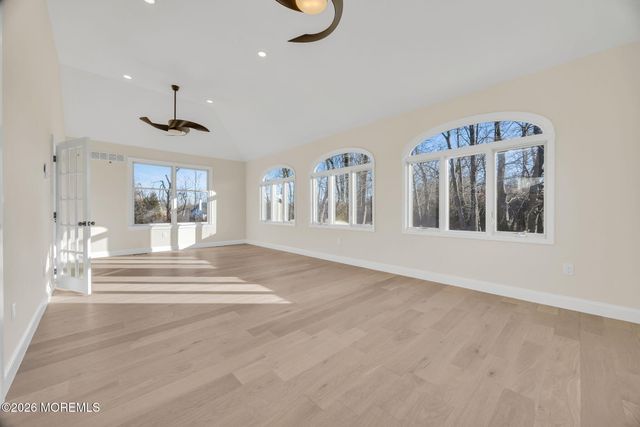 8 Saxon Court, Freehold, NJ 07728