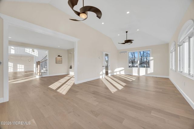 8 Saxon Court, Freehold, NJ 07728