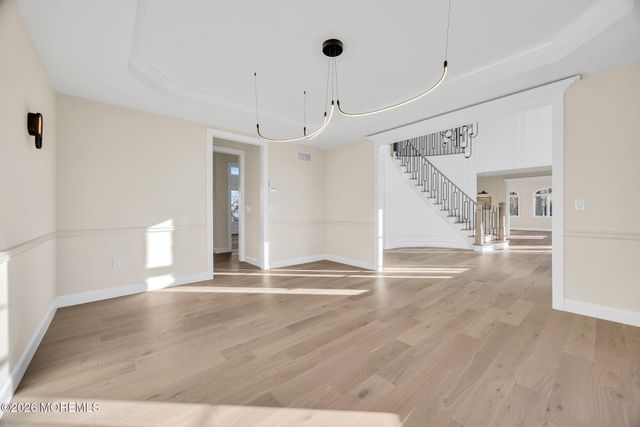 8 Saxon Court, Freehold, NJ 07728