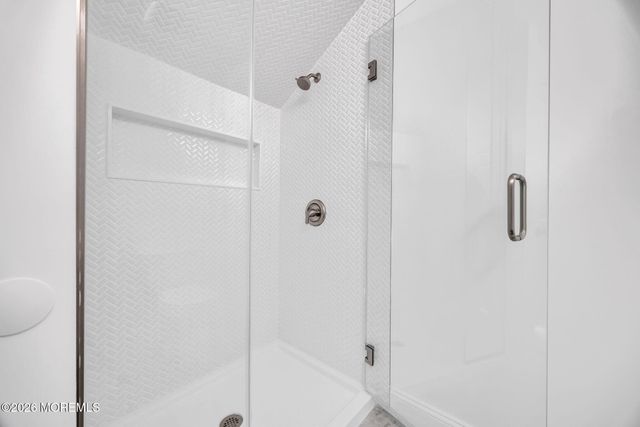 8 Saxon Court, Freehold, NJ 07728