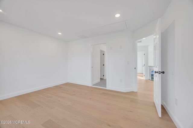 8 Saxon Court, Freehold, NJ 07728