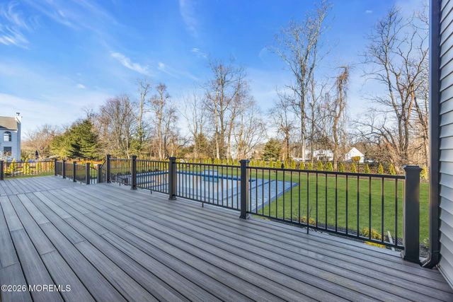 8 Saxon Court, Freehold, NJ 07728