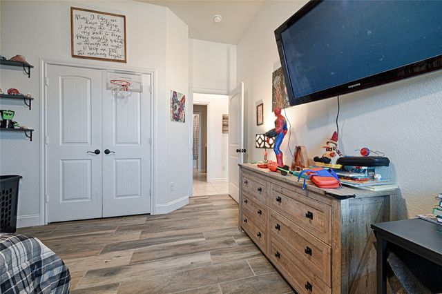 1053 Legacy Oaks, Joshua, TX 76058