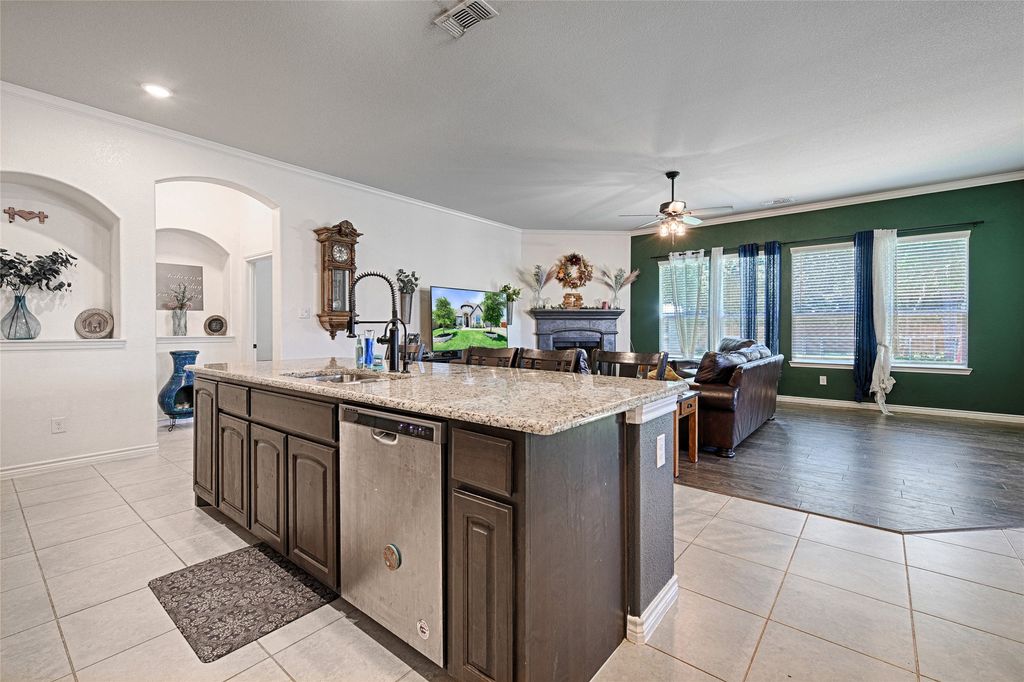 1053 Legacy Oaks, Joshua, TX 76058 — photo 5