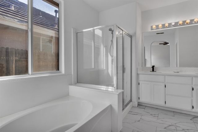 1886 Dawnelle Way, Sacramento, CA 95835