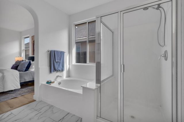 1886 Dawnelle Way, Sacramento, CA 95835