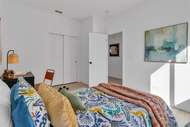 1886 Dawnelle Way, Sacramento, CA 95835