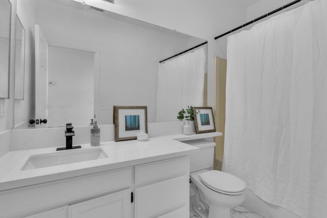 1886 Dawnelle Way, Sacramento, CA 95835