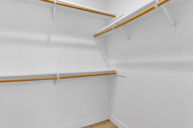 1886 Dawnelle Way, Sacramento, CA 95835