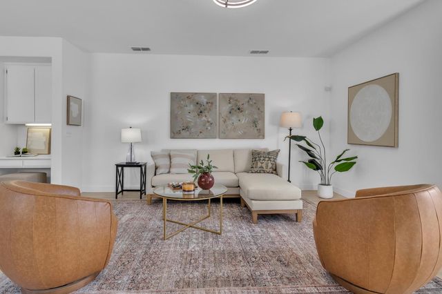 1886 Dawnelle Way, Sacramento, CA 95835