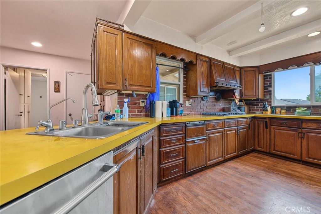 10602 Courson, Stanton, CA 90680 — photo 4
