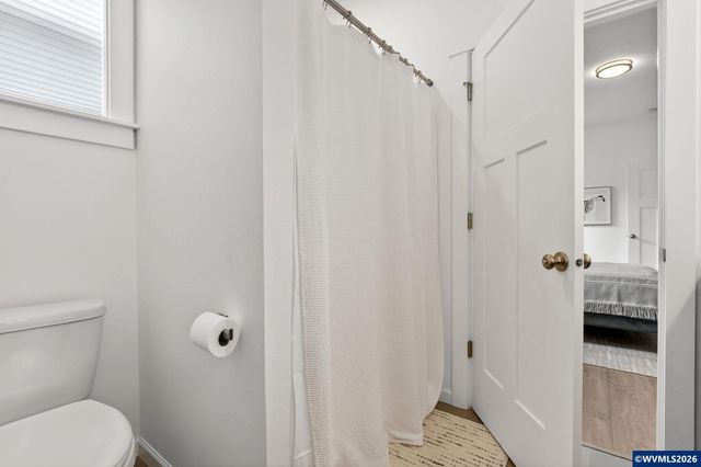 872 Laurel Pl, Silverton, OR 97381