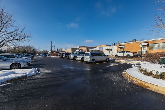 11715 E Main Street B, Huntley, IL 60142
