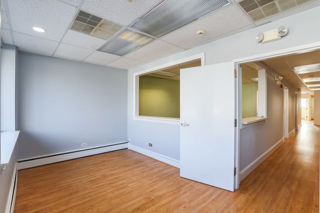 11715 E Main Street B, Huntley, IL 60142