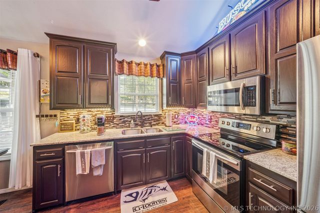 31161 Blackwood Drive, Afton, OK 74331