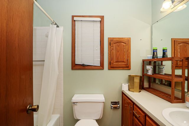 1903 Crescent Drive, Manhattan, KS 66503
