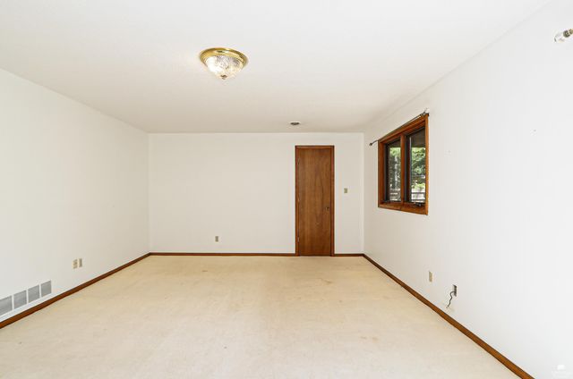 1903 Crescent Drive, Manhattan, KS 66503