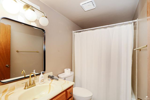 1903 Crescent Drive, Manhattan, KS 66503