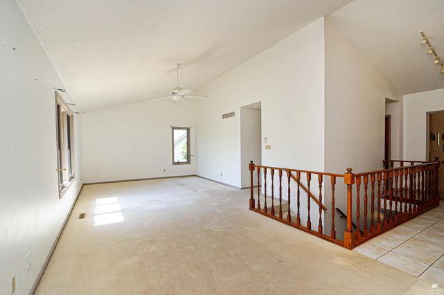1903 Crescent Drive, Manhattan, KS 66503