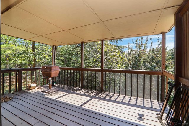 1903 Crescent Drive, Manhattan, KS 66503