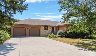 1903 Crescent Drive, Manhattan, KS 66503