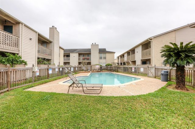 3919 Fairmont Parkway 122, Pasadena, TX 77504