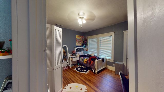 704 Cameron Avenue, Dallas, TX 75223