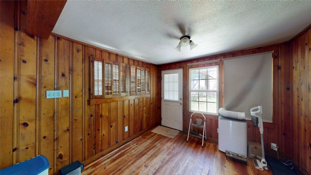 704 Cameron Avenue, Dallas, TX 75223