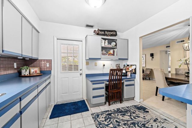 4606 S ESPERANZA AVENUE, Tampa, FL 33611