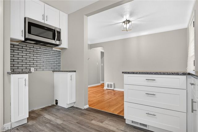 24181 Devoe Avenue, Euclid, OH 44123