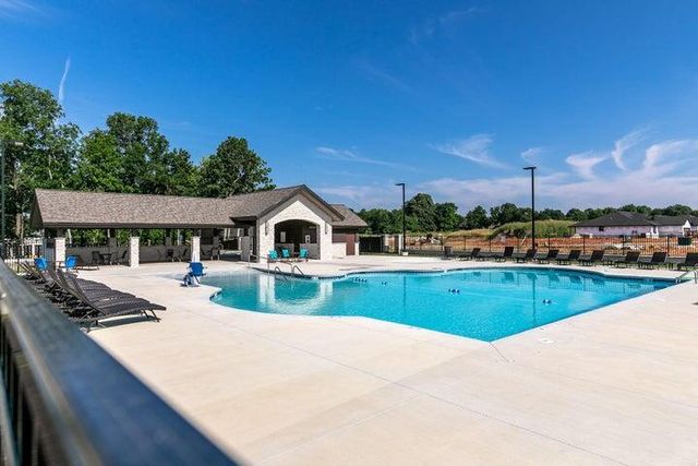 6195 S Dollison Avenue, Springfield, MO 65810