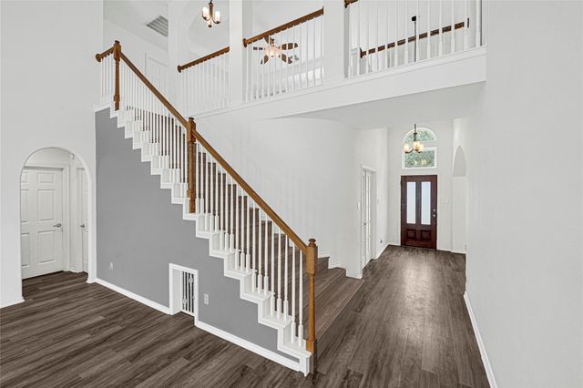 11207 Satin Tail Lane, Houston, TX 77095