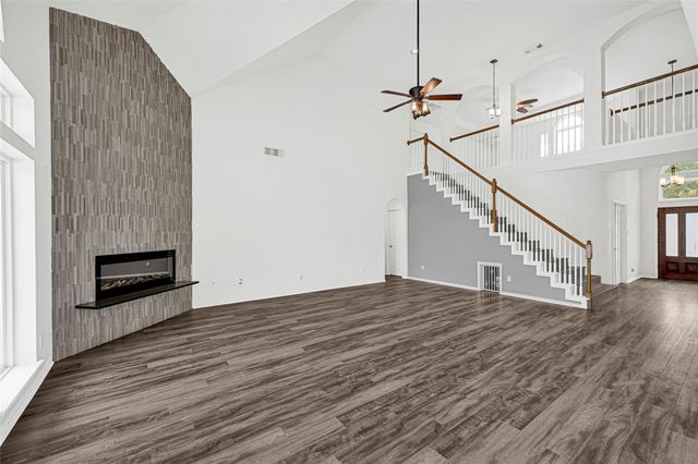 11207 Satin Tail Lane, Houston, TX 77095