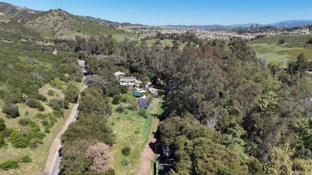 9237 Harmony Grove, Escondido, CA 92029