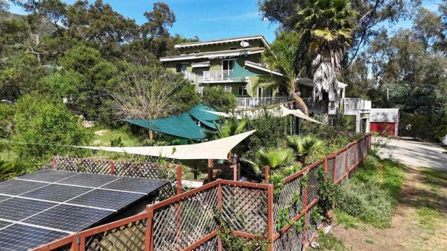 9237 Harmony Grove, Escondido, CA 92029