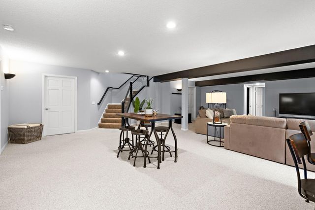 11220 Sunset Trail, Plymouth, MN 55441