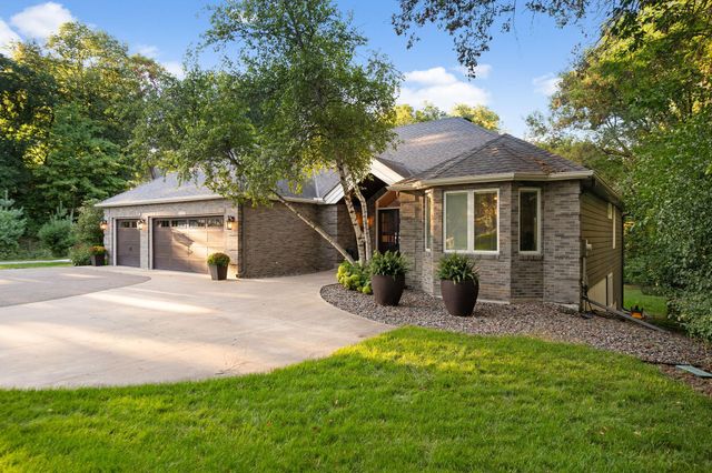 11220 Sunset Trail, Plymouth, MN 55441