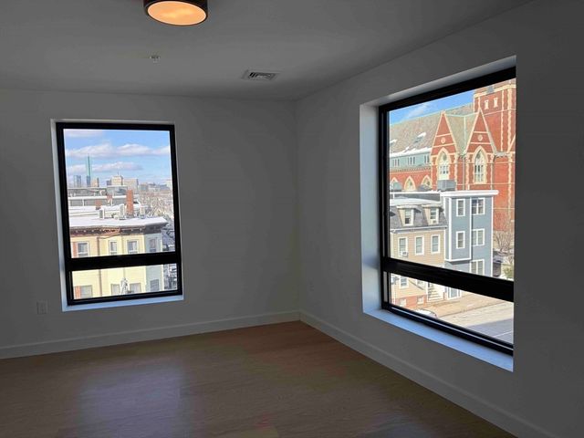 256 Dorchester Street 401, Boston, MA 02127