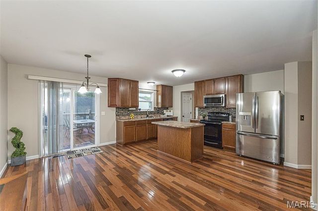 115 Wabash Spur Drive, O'fallon, MO 63366