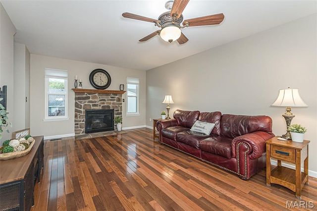 115 Wabash Spur Drive, O'fallon, MO 63366
