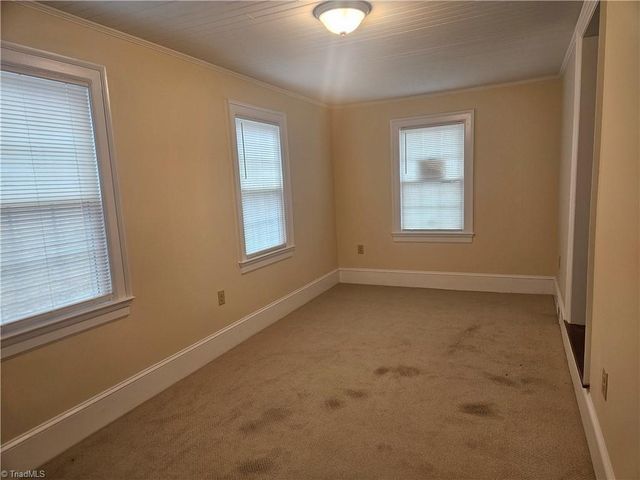 3937 Waddill Street, Winston-salem, NC 27105