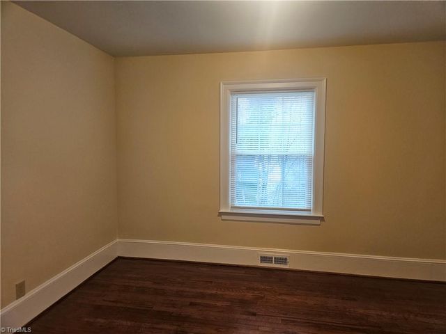 3937 Waddill Street, Winston-salem, NC 27105