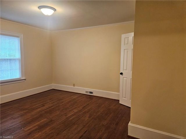 3937 Waddill Street, Winston-salem, NC 27105