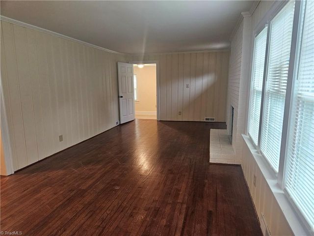 3937 Waddill Street, Winston-salem, NC 27105